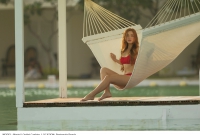 MODEL: Mariel | Outlet Cashier | LOCATION: Peninsula Beach